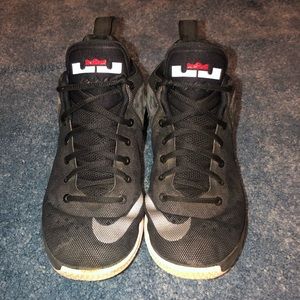 Nike Lebron Witness Men’s Basketball Shoe